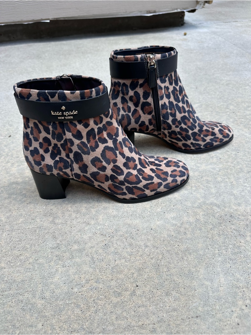 Kate Spade Morgan Leopard Suede Ankle Booties Toasted Hazelnut Size 8 (C9)